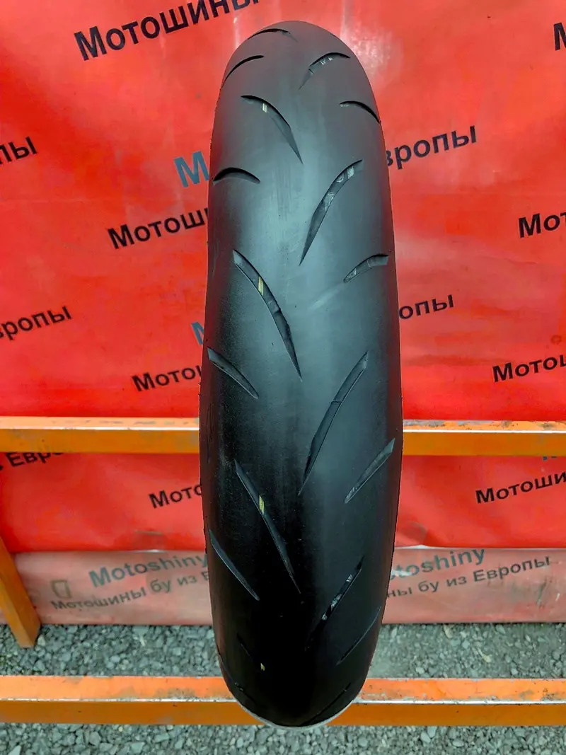 Мотошина б/у 120/70 R17 Bridgestone Battlax Hypersport S21