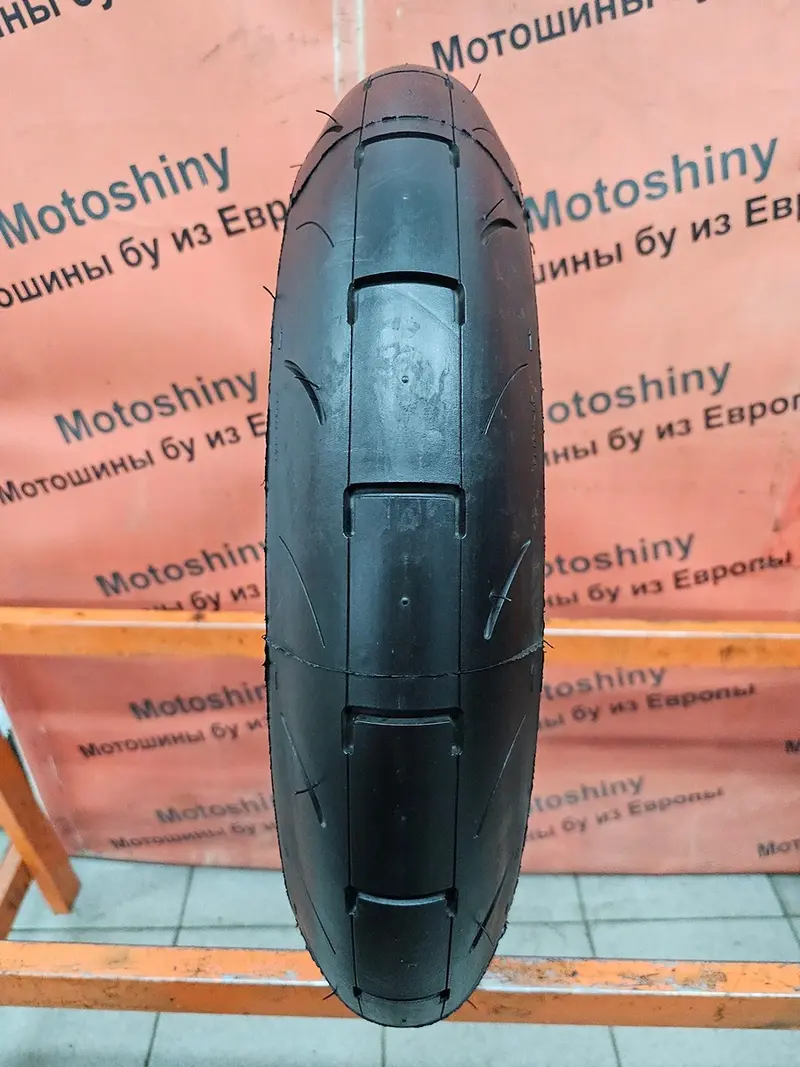 Мотошина б/у 12/60 R17 Michelin Pilot