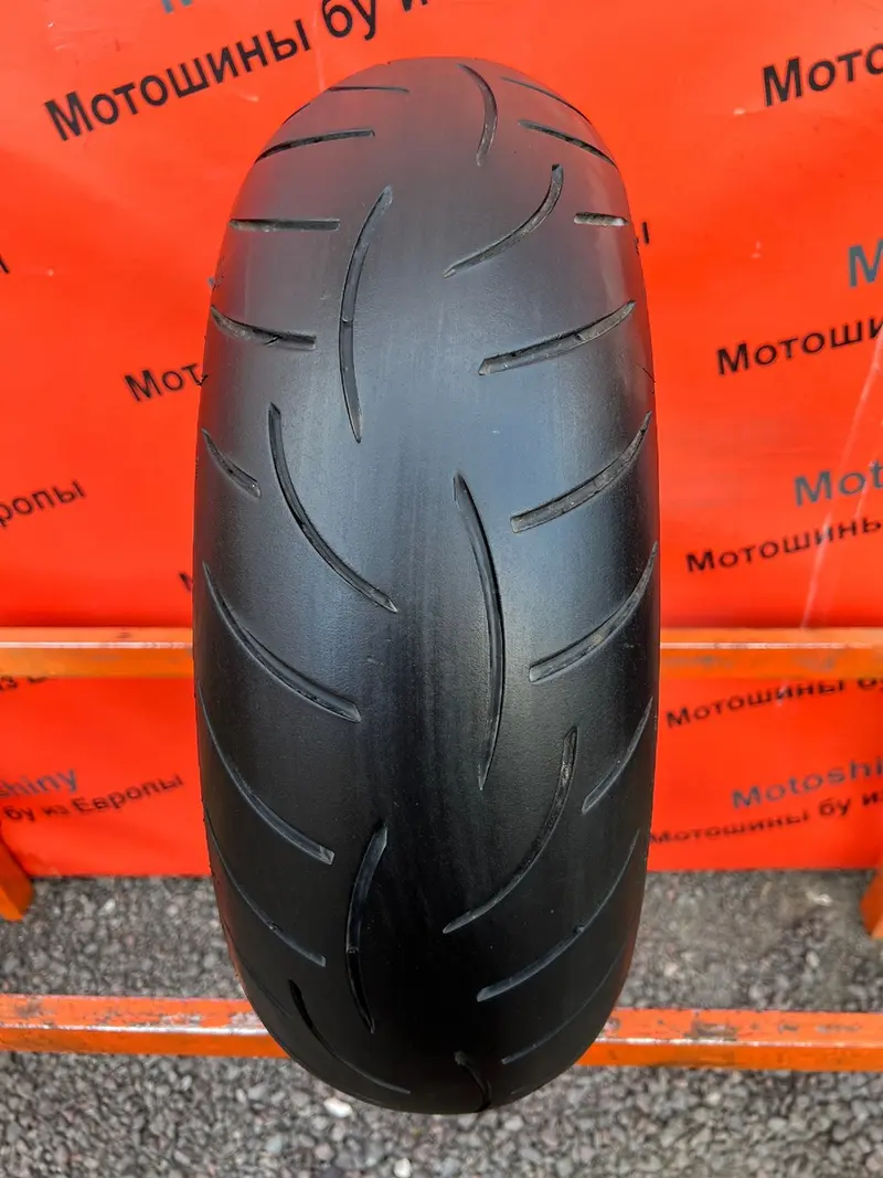 Мотошина б/у 180/55 R17 Metzeler Roadtec Z8