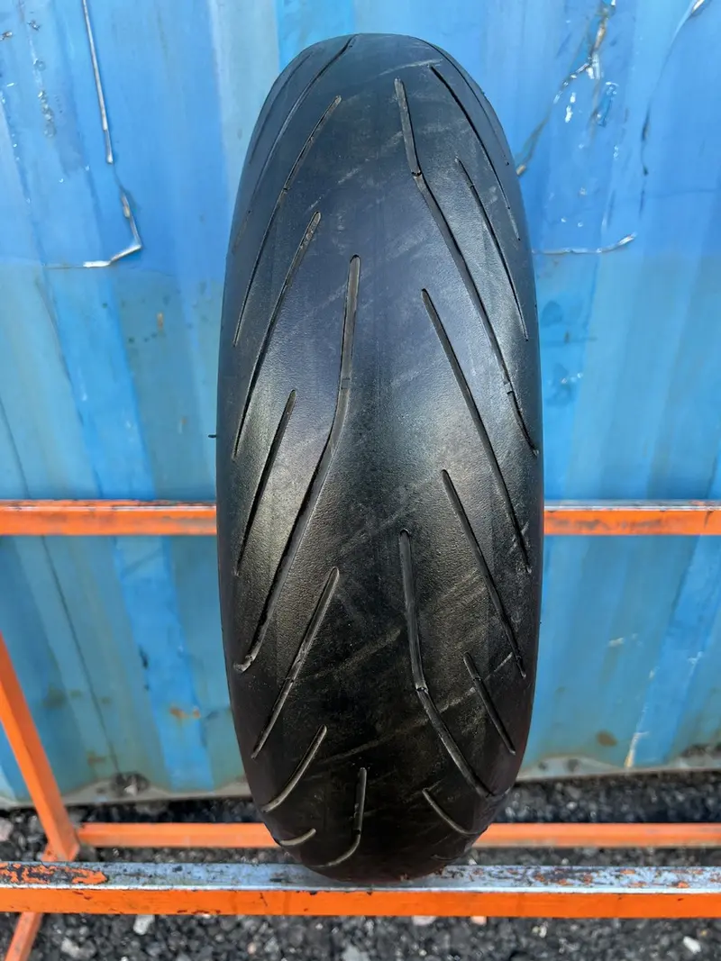 Мотошина б/у 180/55 R17 Michelin Pilot Power 3