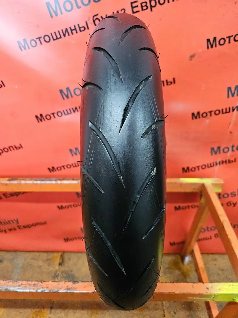 Мотошина б/у 120/70 R17 Bridgestone Battlax Hypersport S21
