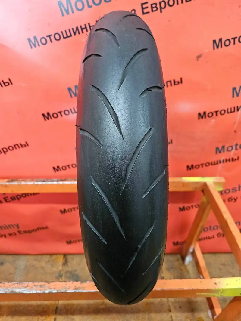 Мотошина б/у 120/70 R17 Bridgestone Battlax Hypersport S21