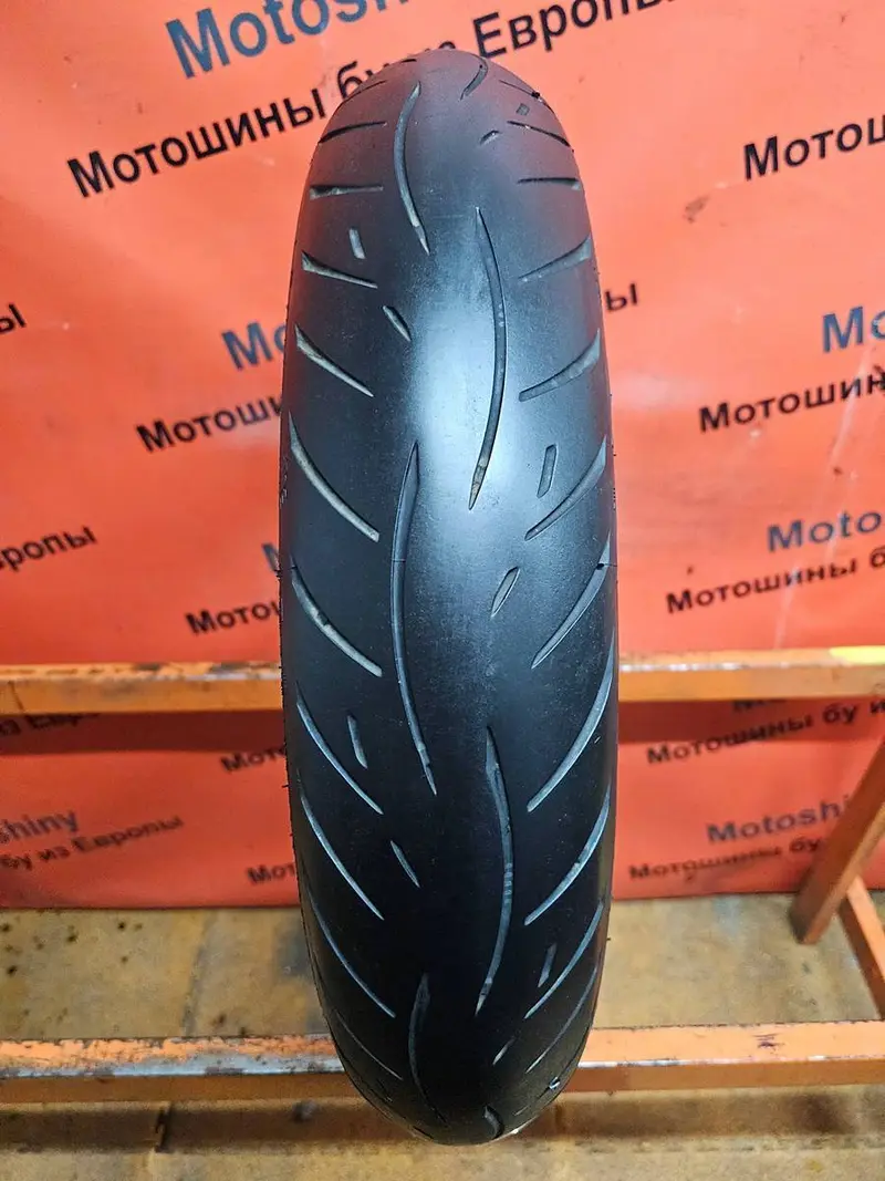Мотошина б/у 120/70 R18 Metzeler Roadtec Z8