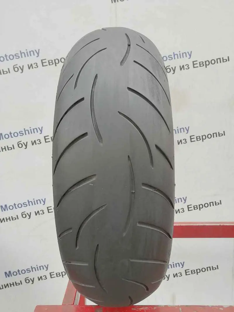 Мотошина б/у 180/55 R17 Metzeler Roadtec Z8