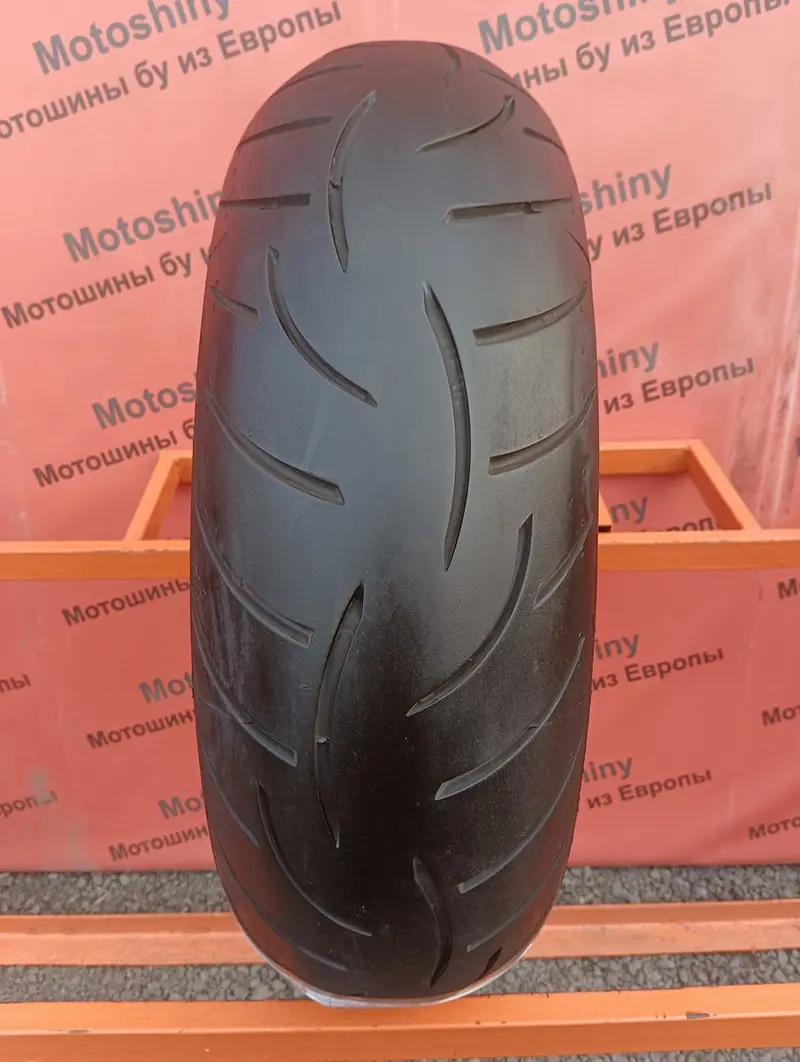 Мотошина б/у 180/55 R17 Metzeler Roadtec Z8