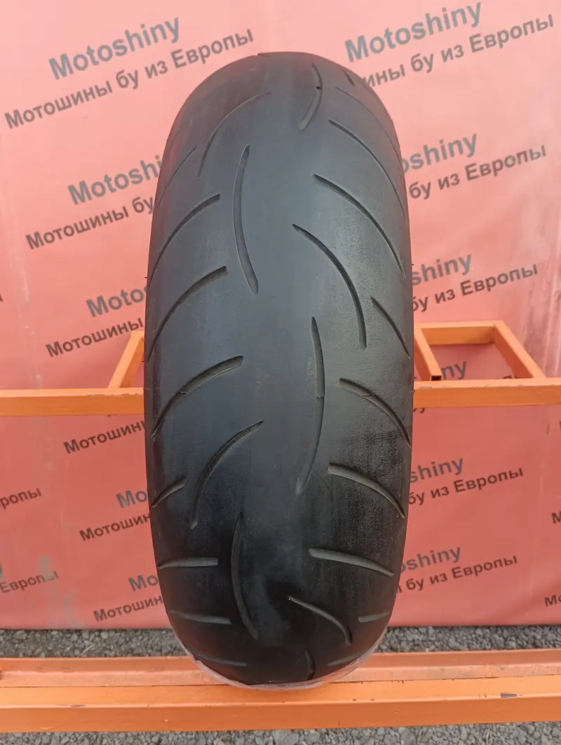 Мотошина б/у 180/55 R17 Metzeler Roadtec Z8