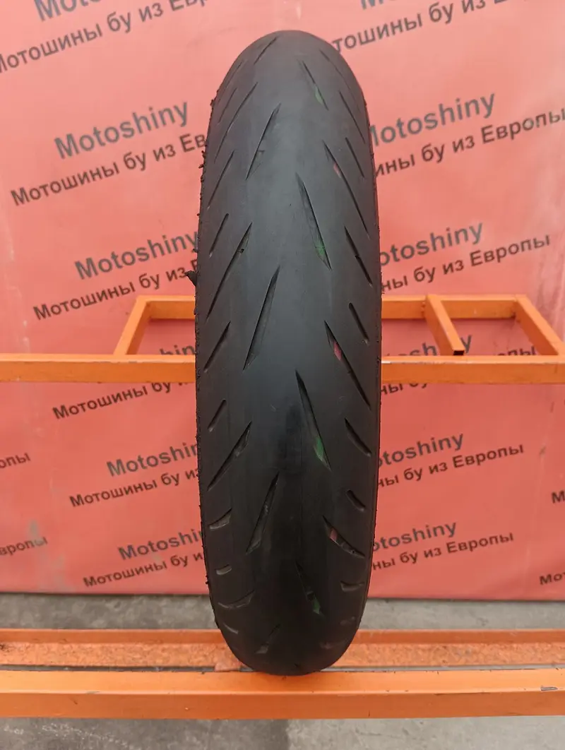 Мотошина б/у 120/70 R17 Bridgestone Battlax Hypersport S22