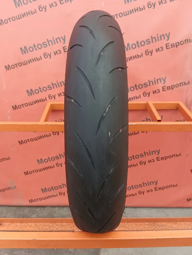 Мотошина б/у 120/70 R17 Bridgestone Battlax Hypersport S21