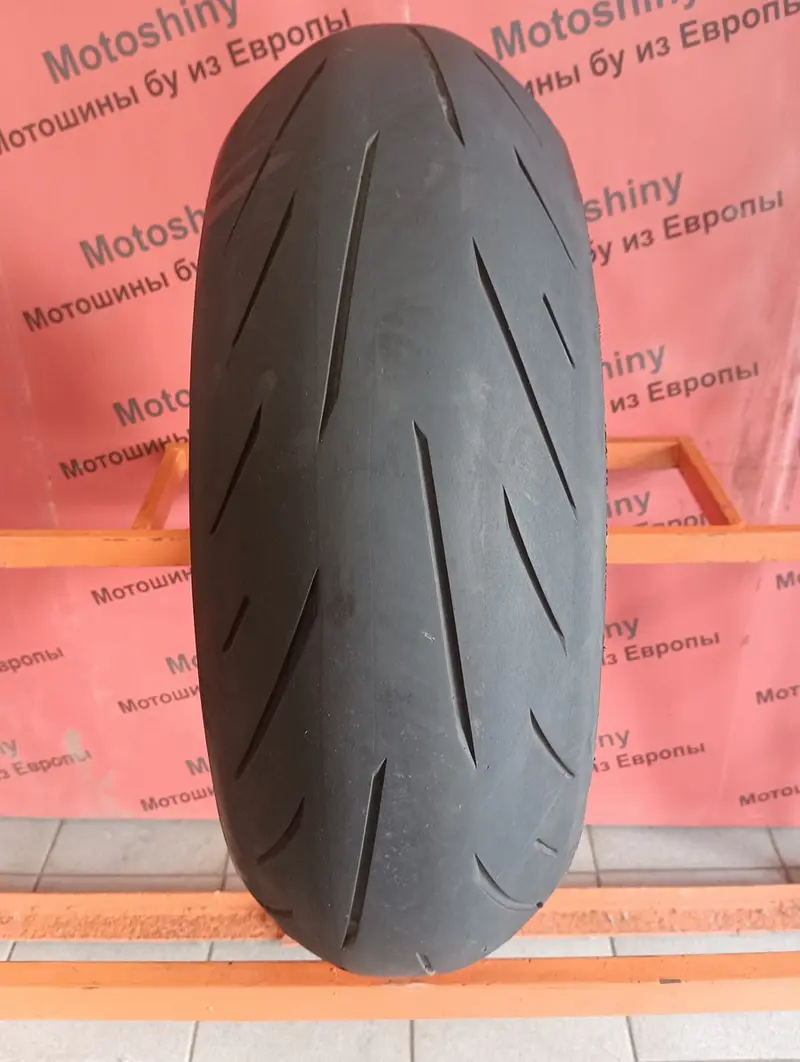 Мотошина б/у 200/55 R17 Bridgestone Battlax Hypersport S22R