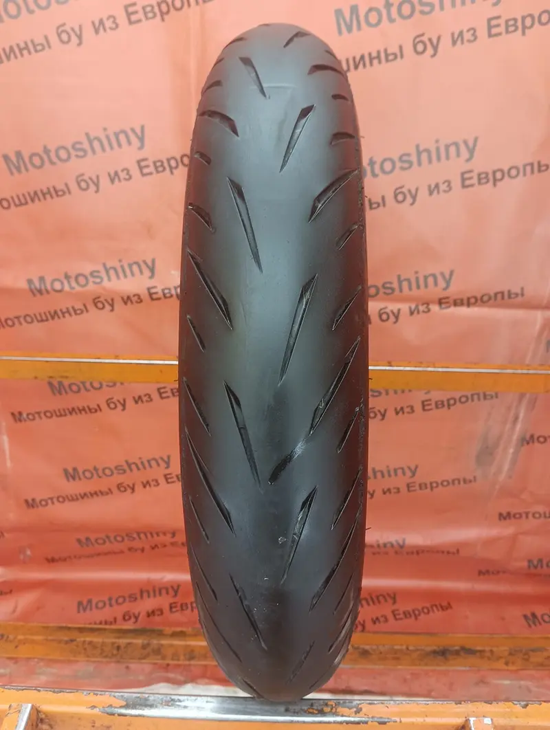 Мотошина б/у 120/70 R17 Bridgestone Battlax Hypersport S22