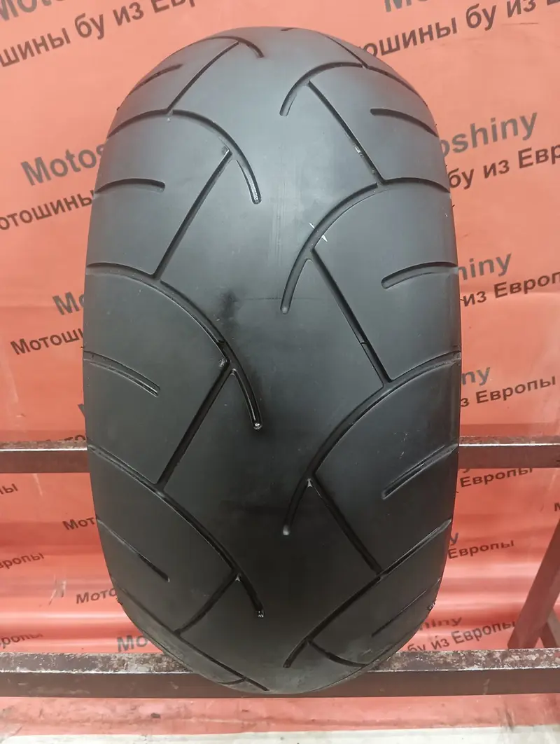 Мотошина б/у 260/40 R18 Metzeler ME880