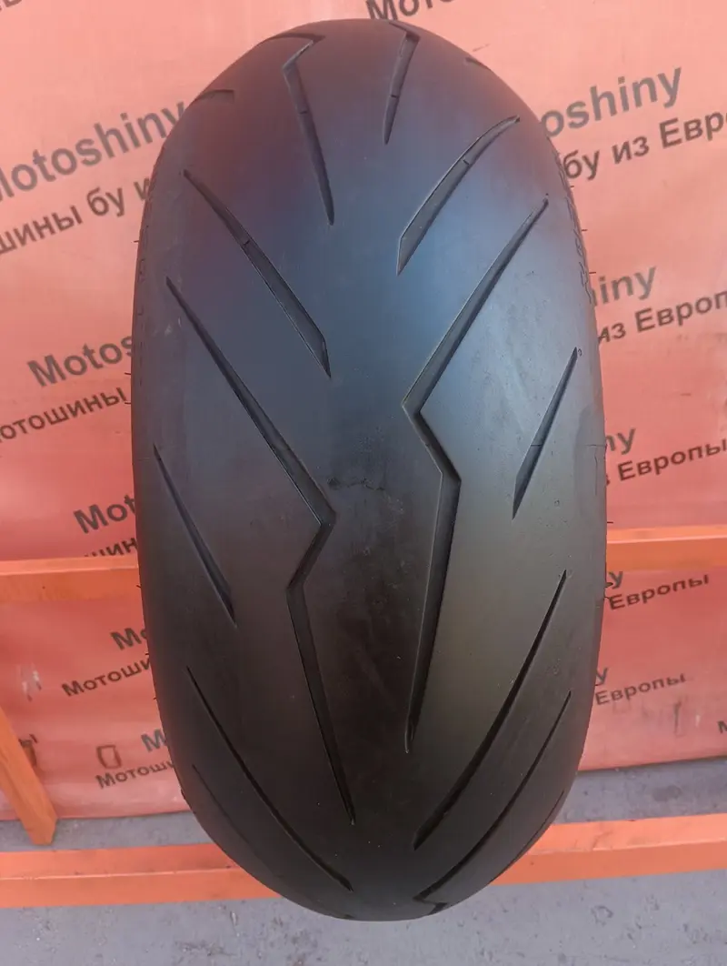Мотошина б/у 240/45 R17 Pirelli Diablo Rosso 3