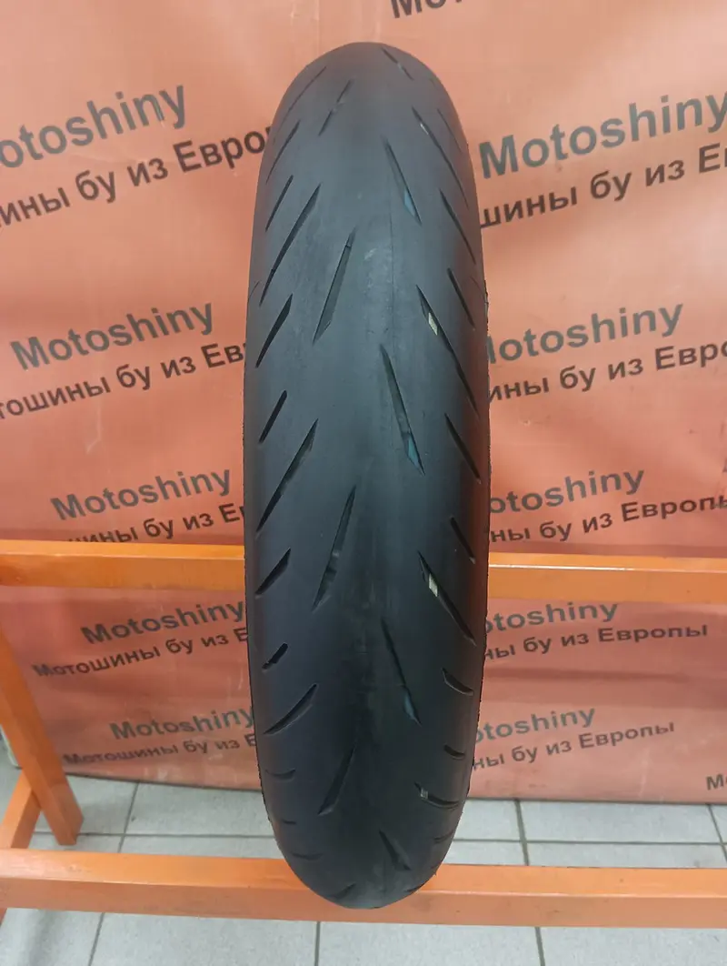 Мотошина б/у 120/70 R17 Bridgestone Battlax Hypersport S22