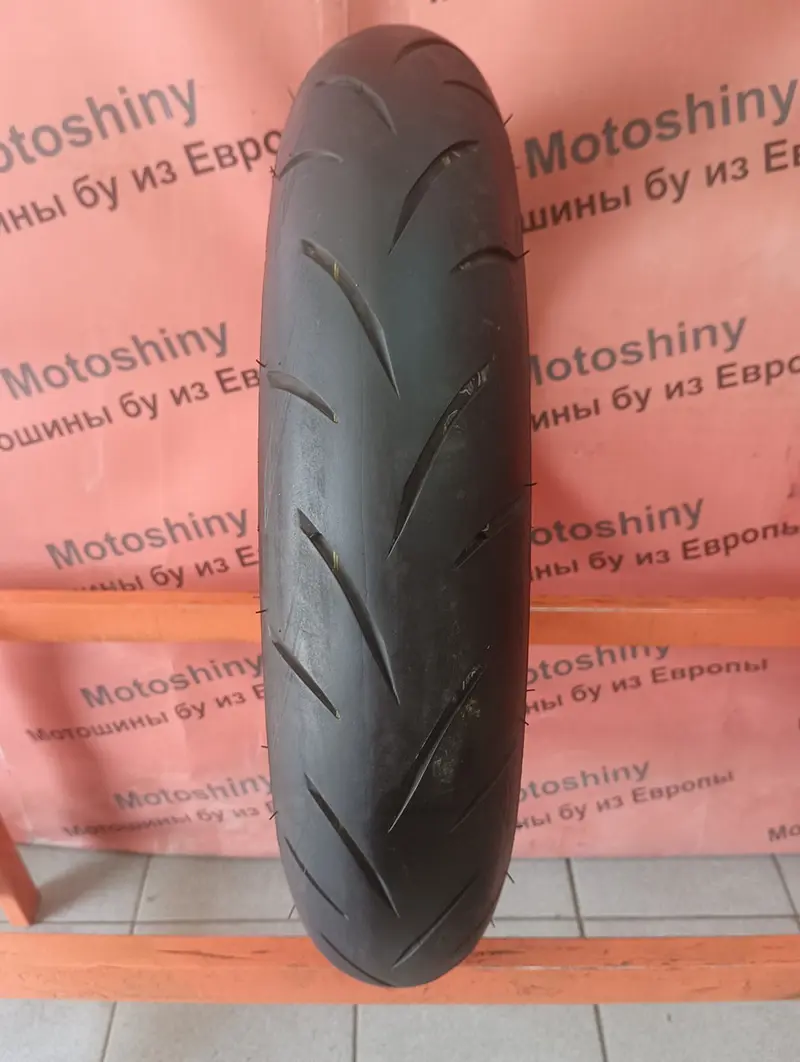 Мотошина б/у 120/70 R17 Bridgestone Battlax Hypersport S21