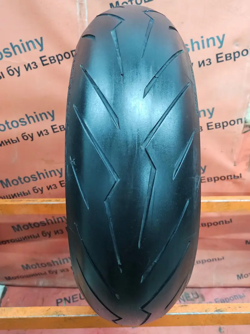 Мотошина б/у 180/60 R17 Pirelli Diablo Rosso 3