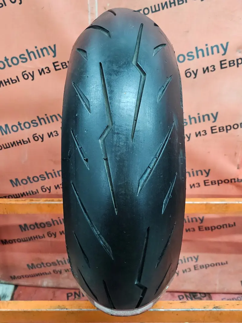 Мотошина б/у 180/60 R17 Pirelli Diablo Rosso 4