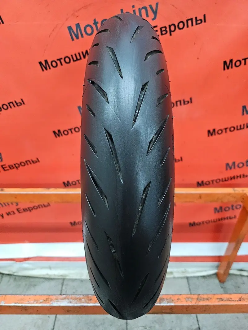 Мотошина б/у 120/70 R17 Bridgestone Battlax Hypersport S22