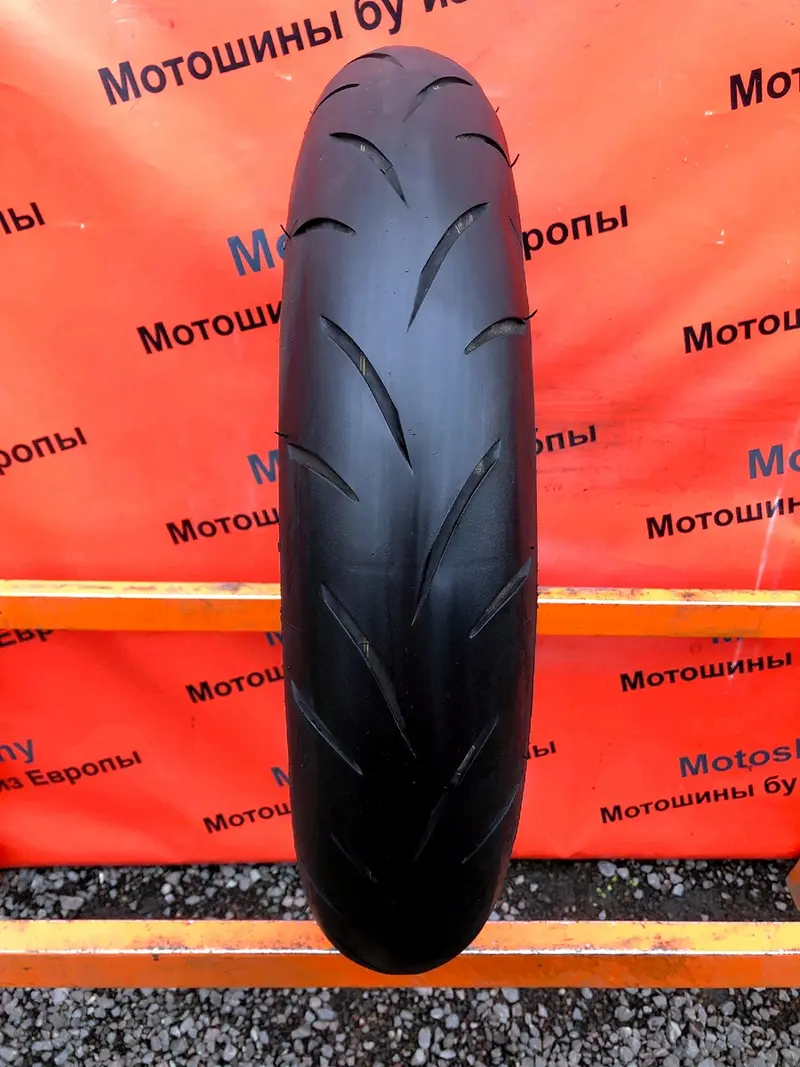 Мотошина б/у 120/70 R17 Bridgestone Battlax Hypersport S21
