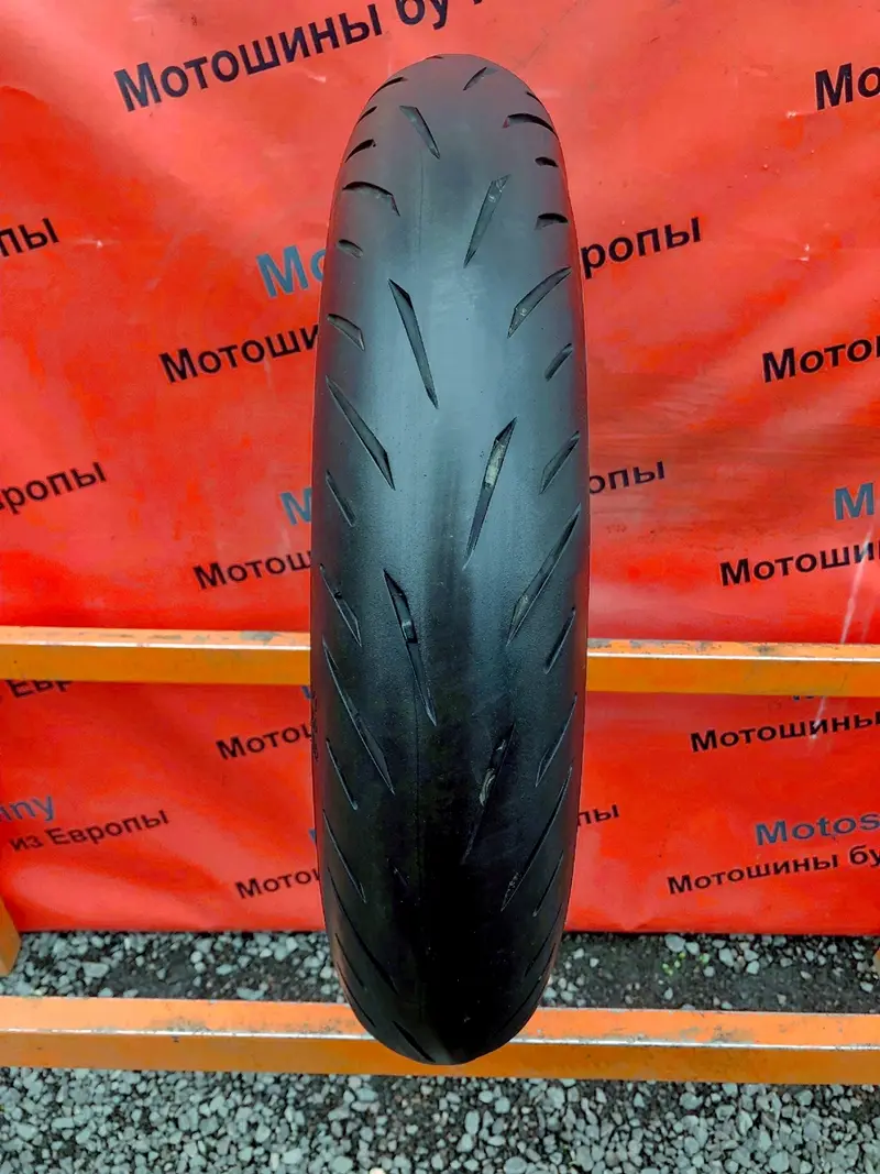 Мотошина б/у 120/70 R17 Bridgestone Battlax Hypersport S22