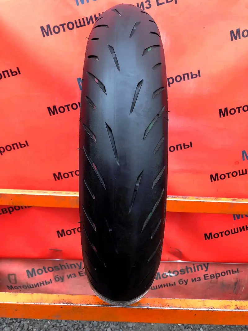 Мотошина б/у 120/70 R17 Bridgestone Battlax Hypersport S22